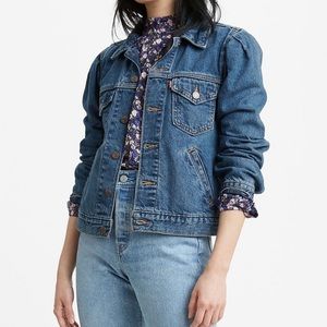 Levi’s Denim Puff Sleeve Trucker Jacket